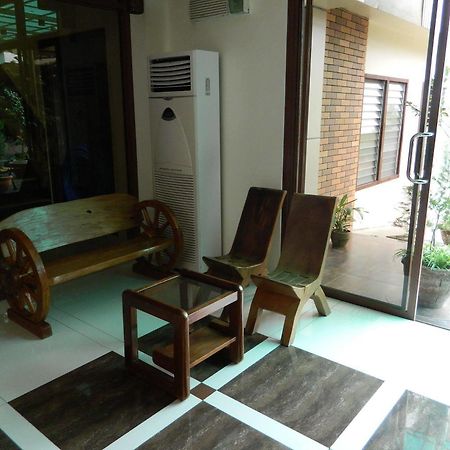 Qanaq Otel Davao City Dış mekan fotoğraf